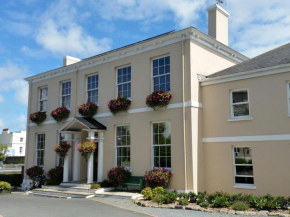 The Albany Apartments